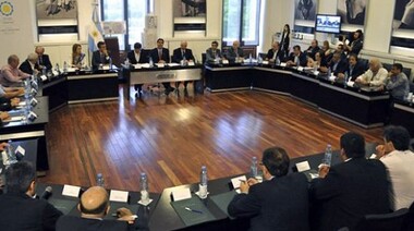 Gremios pretenden un piso del 25% para los aumentos de 2014