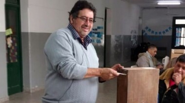Adrián Gómez fue reelecto como director del Iosper por los municipales