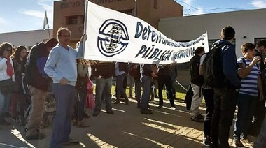 Apuner convocó a la movilización en defensa de la Universidad Pública