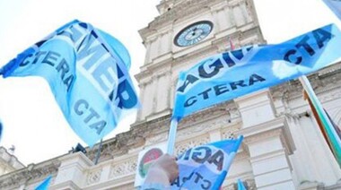 Agmer cumple un paro de 48 horas por reclamos salariales