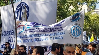 Una masiva movilización se manifestó durante el paro en Mendoza