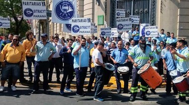 Trabajadores del Correo Oficial se manifestaron para reclamar paritarias