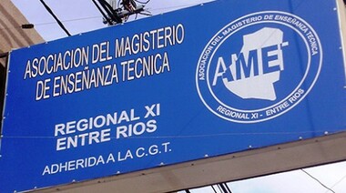 AMET también reclama el pago de un medio aguinaldo extra