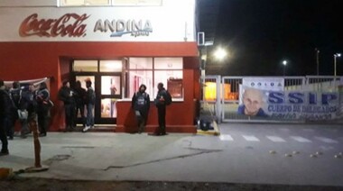 El SSIP definió como “contundente” el paro de vigiladores “por paritarias libres y dignas”
