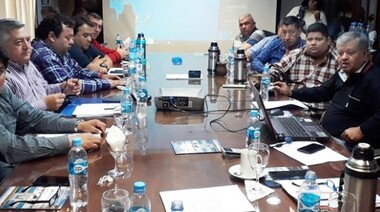 Dirigentes petroleros entrerrianos evaluaron la “triste realidad” del biodiesel con directivos nacionales