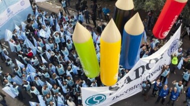 Sadop anunció un paro nacional en repudio a la represión de docentes en Chubut