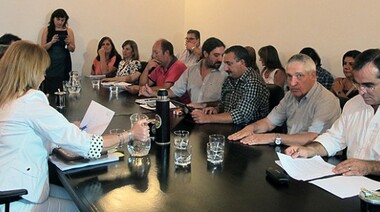 El gobierno provincial prometió una propuesta salarial para el martes