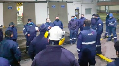 La Federación del Petróleo sigue sin respuestas salariales y define medidas de fuerza