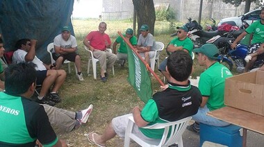 Camioneros se manifestarán al costado de las rutas en Entre Ríos