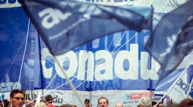 La Conadu reclamó “urgente reunión paritaria por recomposición salarial”