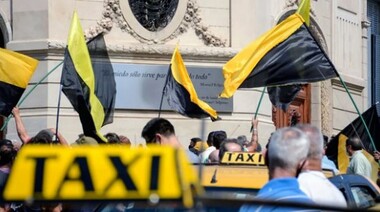 El Sindicato de Peones de Taxis de Rosario celebra el día del trabajador de la actividad