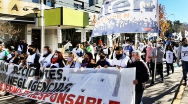 ATEN marchó para reclamar justicia a un mes de la trágica explosión en una escuela