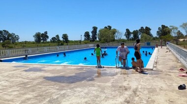 UTHGRA La Plata ofrece camping con piletas para sus afiliados durante el verano