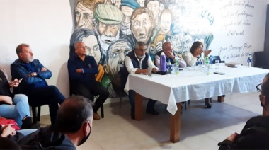El titular de SAONSINRA encabezó una jornada de formación para trabajadores navales