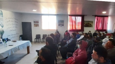 El titular de SAONSINRA encabezó una jornada de formación para trabajadores navales