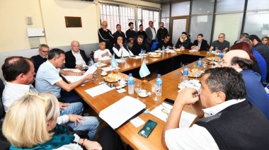 Camioneros de Santa Fe recibió al plenario de la UGATT que reclamó una ley de transporte “que contemple a todos”