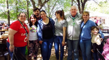 El SEC Paraná festejó el Día del Empleado de Comercio con “una multitud” en su camping
