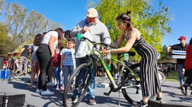 El SEC Paraná festejó el Día del Empleado de Comercio con “una multitud” en su camping