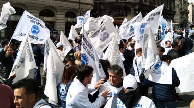 Químicos de Avellaneda destacaron el aumento salarial acordado tras la movilización de este jueves