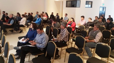 AMET Entre Ríos reclamó que se retome la discusión salarial y reconocimiento para docentes técnicos
