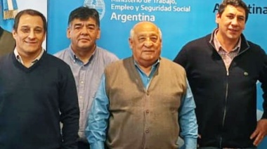 El SOMU acordó un 108% de aumento salarial para trabajadores de la pesca de calamar