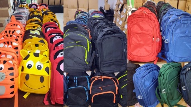 UTEDYC Mar del Plata entrega más de 3.000 mochilas con útiles escolares