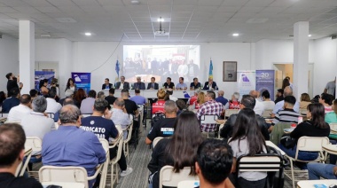 El dirigente camionero Sergio Aladio disertó sobre transporte en la Universidad Provincial de Ezeiza