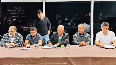 Mariani acordó con el gobernador de Chubut el aumento para estatales provinciales