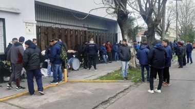 Aceiteros reclaman a Dánica cobrar "lo que corresponde" y denuncian "lockout patronal"