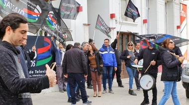 El Sindicato de Televisión se manifestó frente a Canal 9 de Paraná contra “despidos arbitrarios”
