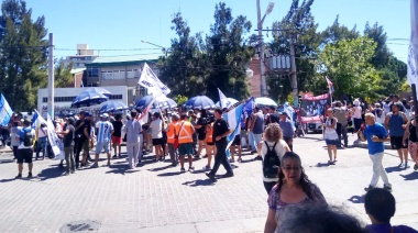 El Sindicato de Vialidad Nacional de Chubut marchó en una movilización multitudinaria