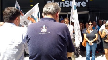 APDFA se movilizó contra 60 despidos “sin lógica ni explicación” en el sector portuario