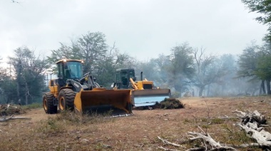 Personal de Vialidad Nacional trabaja contra los incendios “con su propio dinero”