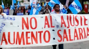 CISADEMS se manifestó con una masiva marcha en defensa del salario docente