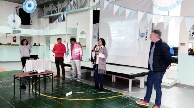 ADOSAC fortalece las instancias de capacitación para docentes de Santa Cruz