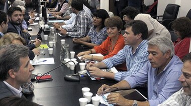 Docentes bonaerenses pidieron una suba del salario básico