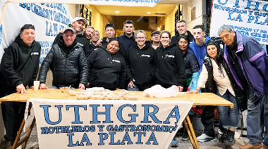 UTHGRA La Plata brinda una olla popular solidaria: "Mucha gente la está pasando mal"