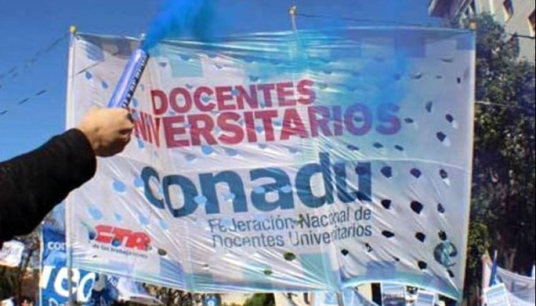 CONADU demandó al gobierno “la urgente reapertura de paritarias salariales”