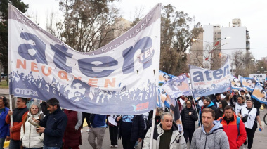 ATEN marchó contra la represión al pueblo mapuche y exigió al gobierno el camino del diálogo