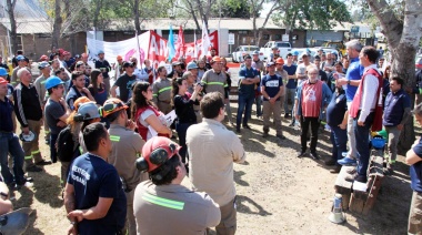 Aceiteros mantuvieron “asambleas históricas” en plantas de Rosario en apoyo a los reclamos de los docentes