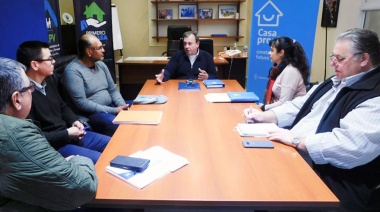 AMET Entre Ríos gestiona nuevas viviendas para docentes técnicos y avances de obras en ejecución