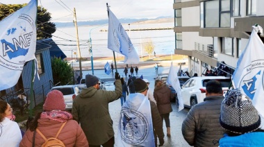 AMET Tierra del Fuego repudió decretos del gobierno contra la paritaria y el derecho a huelga
