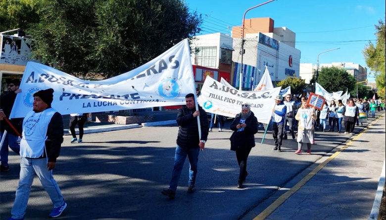 ADOSAC sostiene su plan de acción con un nuevo paro provincial docente por 96 horas