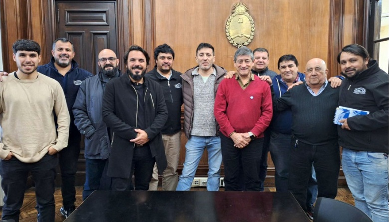 La Federación Aceitera logró aumento del 21% y bono tras “contundente” huelga nacional