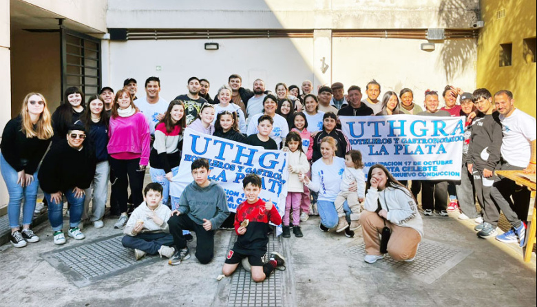 UTHGRA La Plata saludó a los trabajadores hoteleros y gastronómicos en su día
