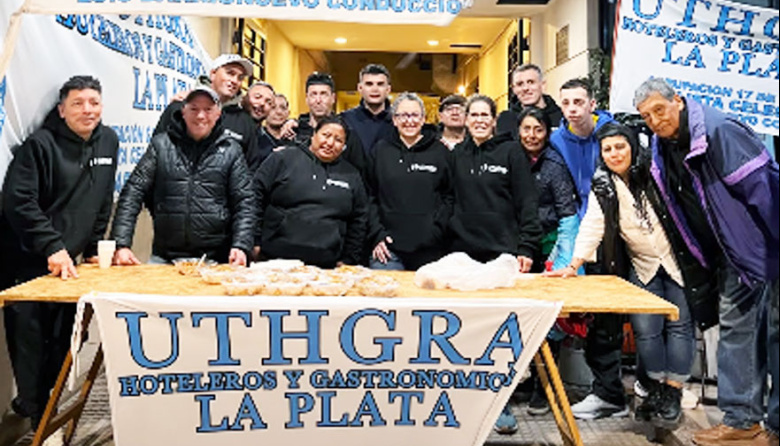 UTHGRA La Plata brinda una olla popular solidaria: "Mucha gente la está pasando mal"
