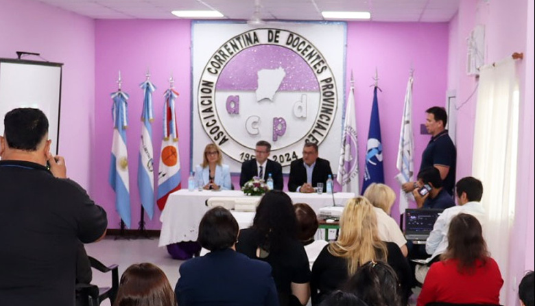 ACDP reafirmó su compromiso con la docencia y saludó a las y los maestros en su día