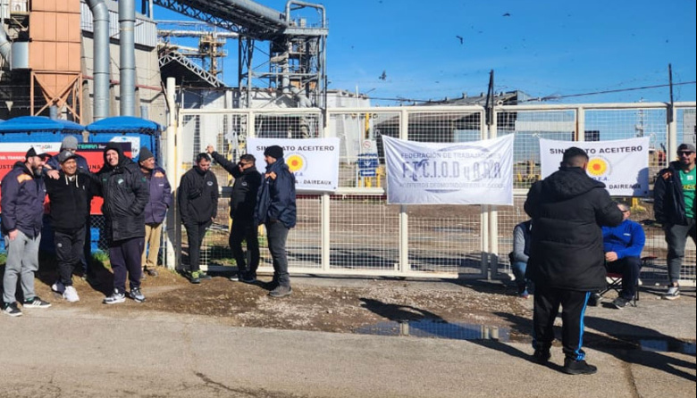 Aceiteros suspendieron huelga frente a conciliación obligatoria y ratificaron reclamo salarial