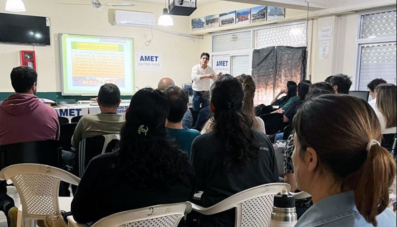 AMET Entre Ríos resaltó su plan de formación docente y rechazó el desfinanciamiento