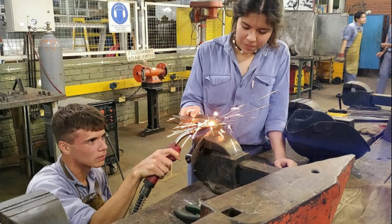 AMET Misiones pidió a diputados nacionales defender la educación y los derechos docentes